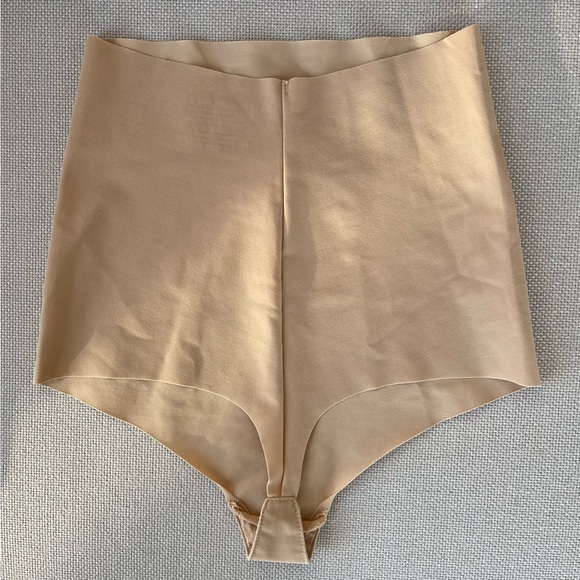 Commando Control Thong - Picture 5 of 7